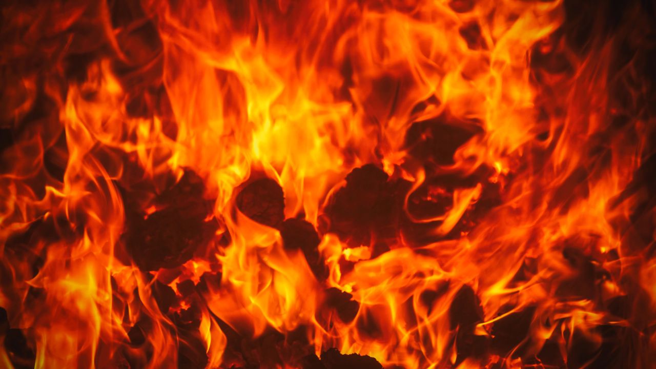 Eldsflammor (2)
